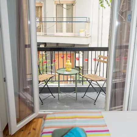 Flat Apartment *