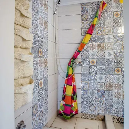 Flat Apartment *