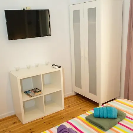 Flat * Tessalónica